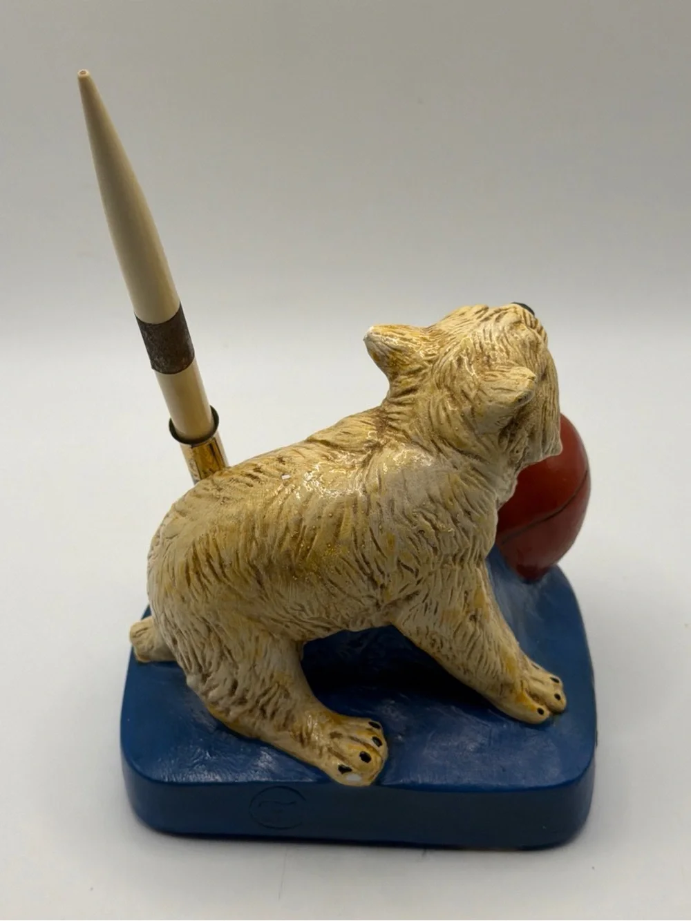 Vintage UK Kentucky Wildcats Blue & Cream Cat Basketball Pen Holder